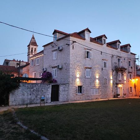 Room No3 Trogir Kültér fotó