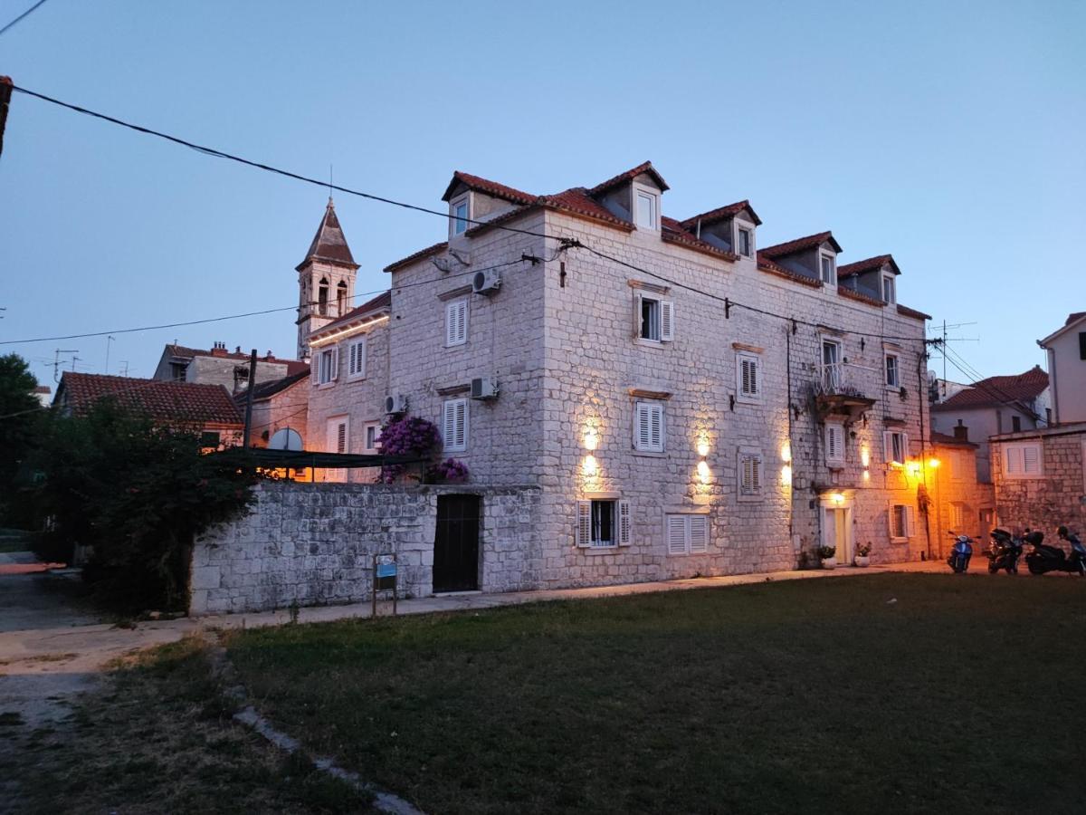 Room No3 Trogir Kültér fotó
